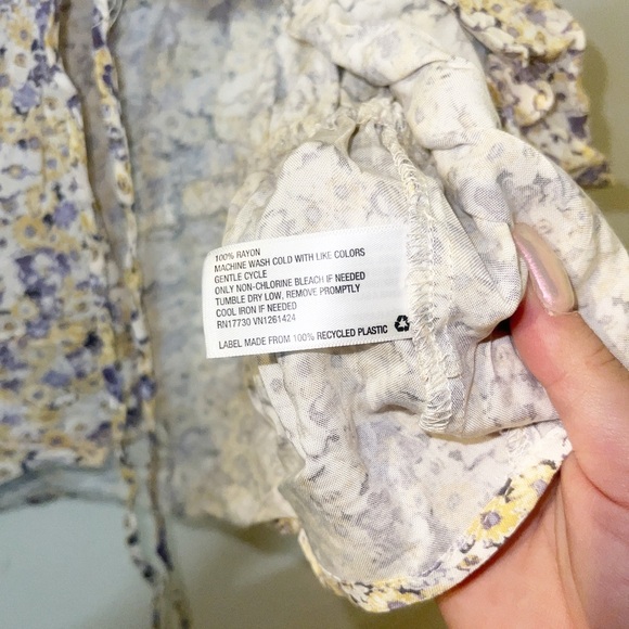 Wild fable women’s floral open front ruffle rayon top - Picture 5 of 10